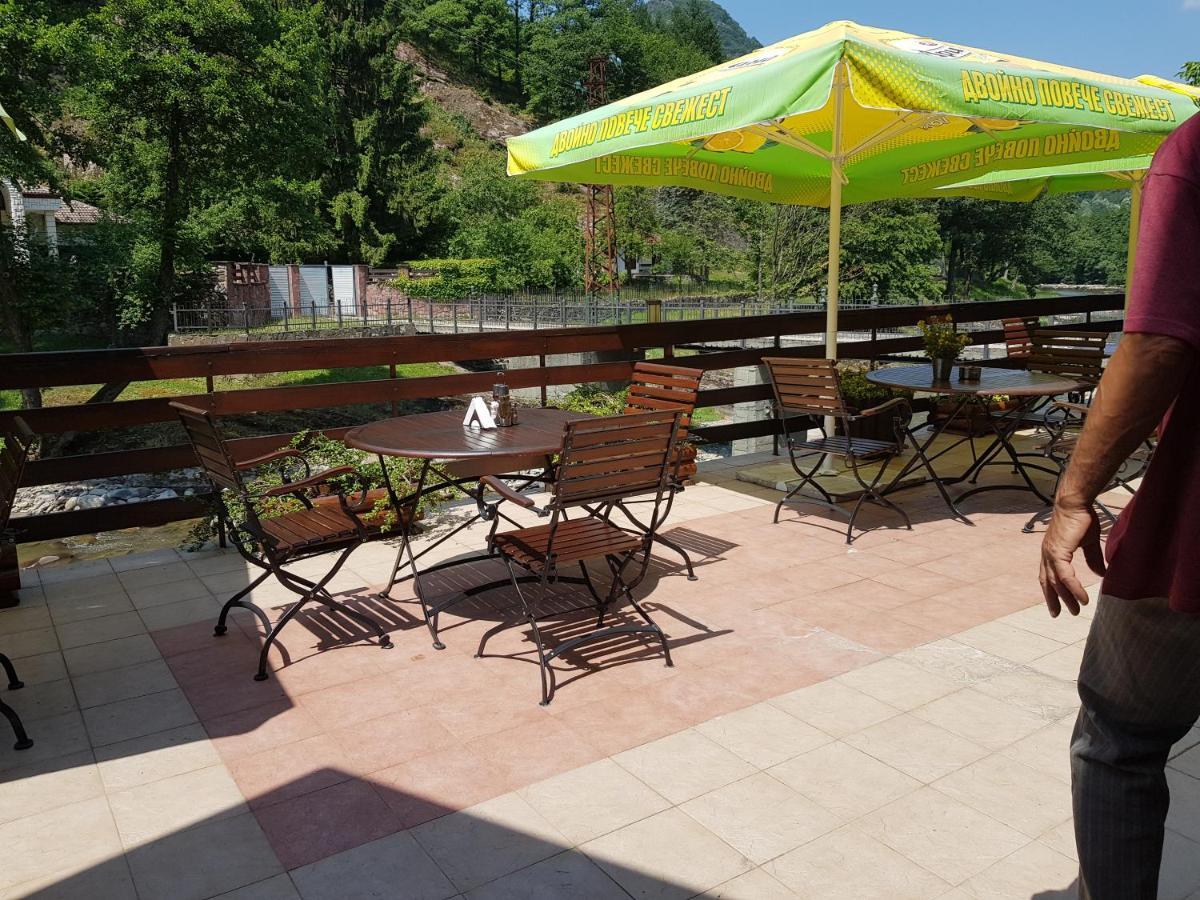 Семеен Хотел Федора Ribarica Exterior photo